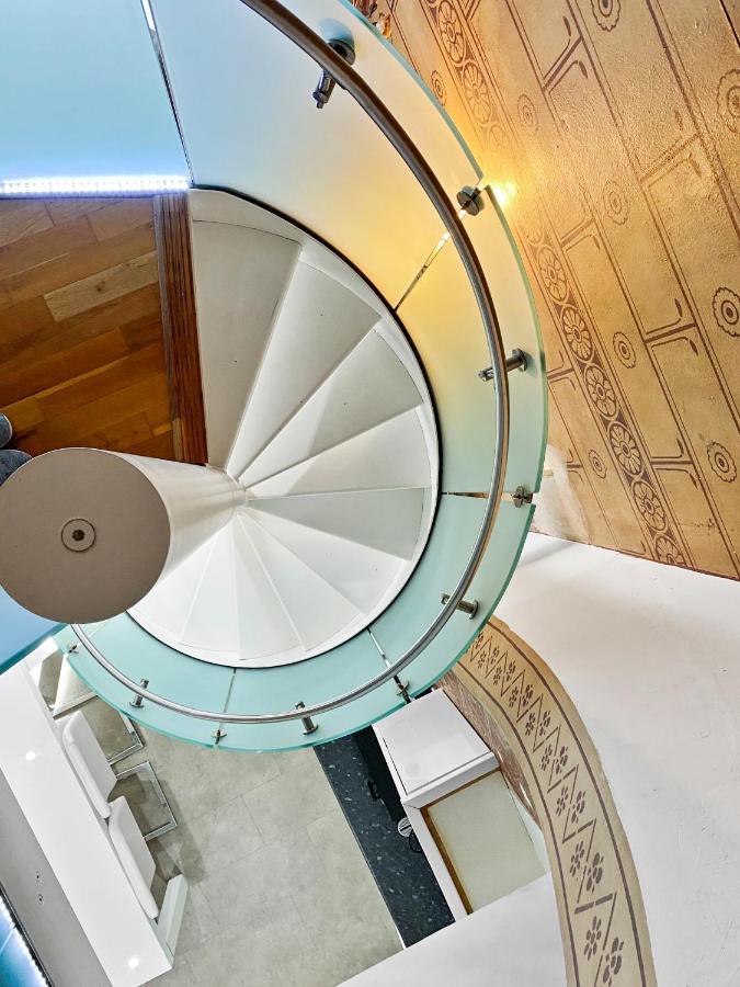 Rare 1-Bed Church Converted Apartment In Londen Buitenkant foto