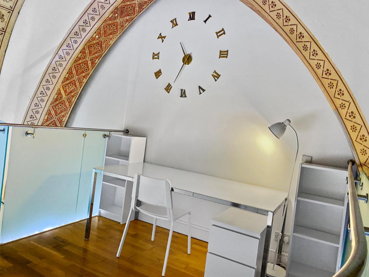 Rare 1-Bed Church Converted Apartment In Londen Buitenkant foto
